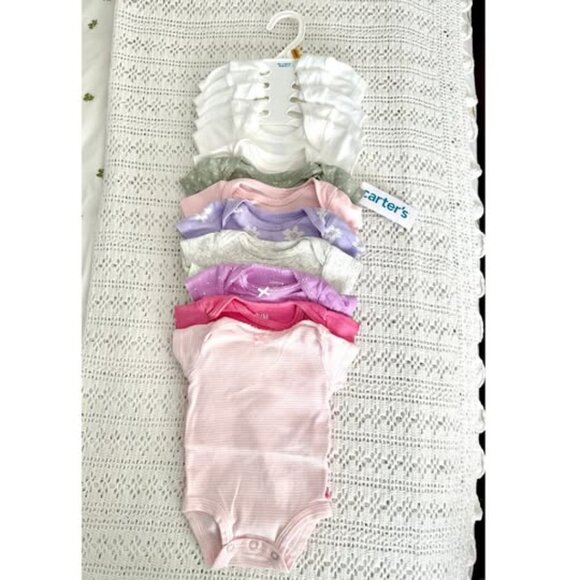 (16) Baby Girl Newborn & 0-3 Months Onesies / Bodysuits Bundle Lot - Picture 3 of 6